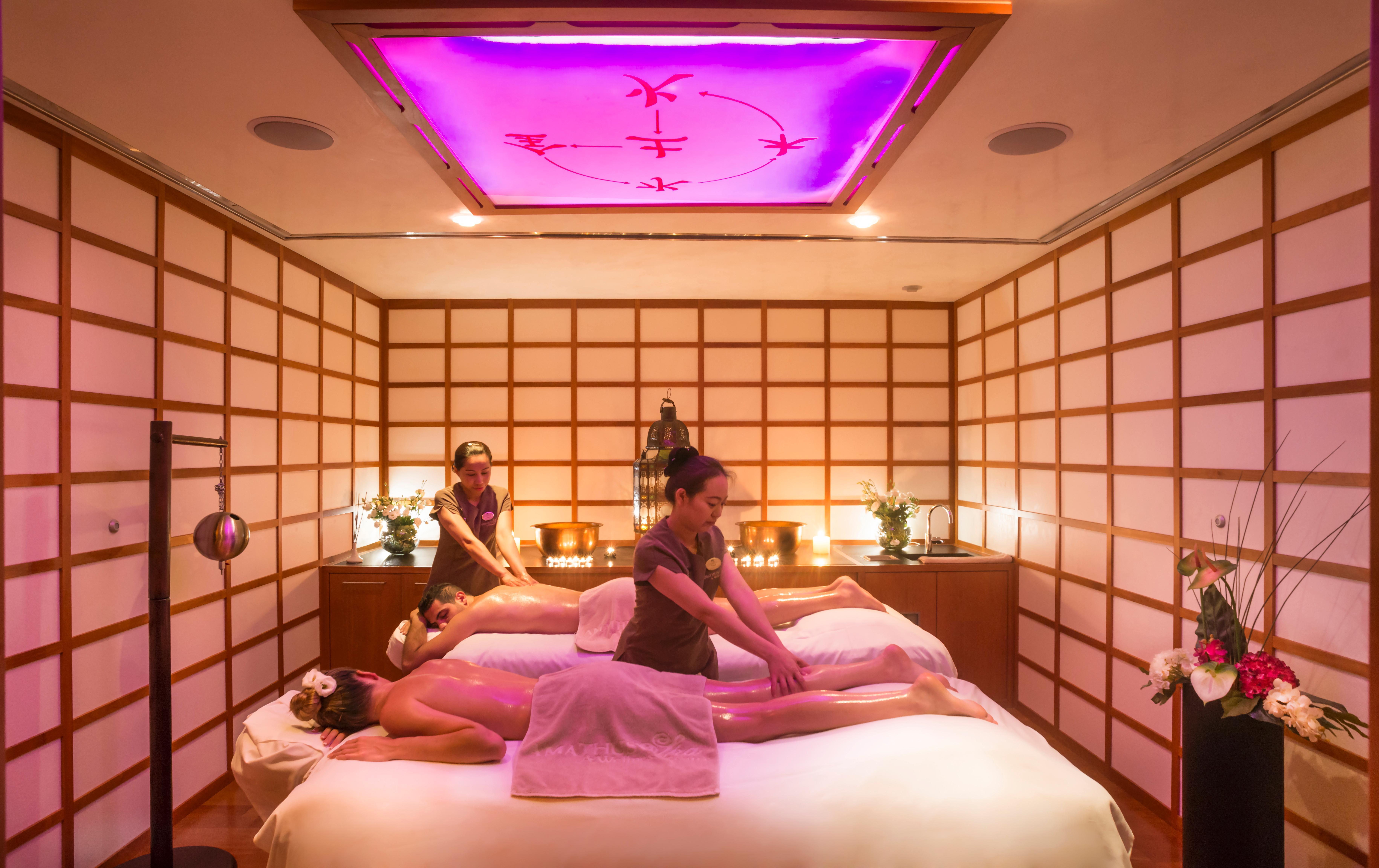 아마투스 비치 호텔 리마솔 레메소스 외부 사진 A spa in a hotel