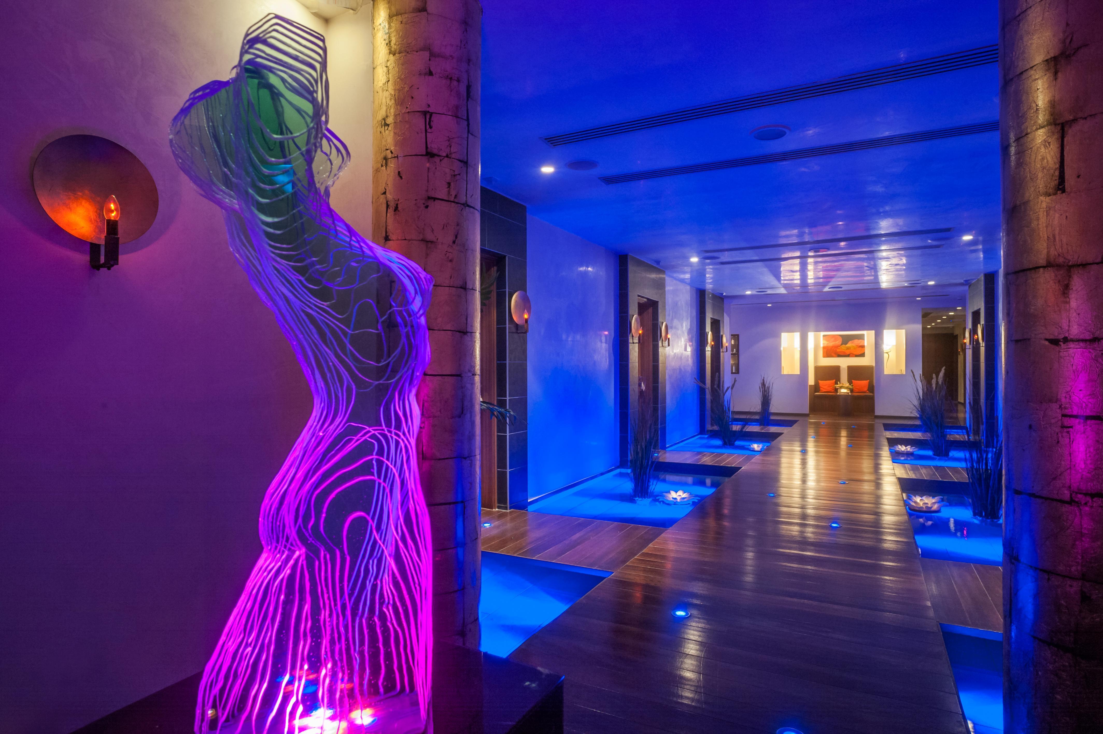 아마투스 비치 호텔 리마솔 레메소스 외부 사진 The interior of the hotel