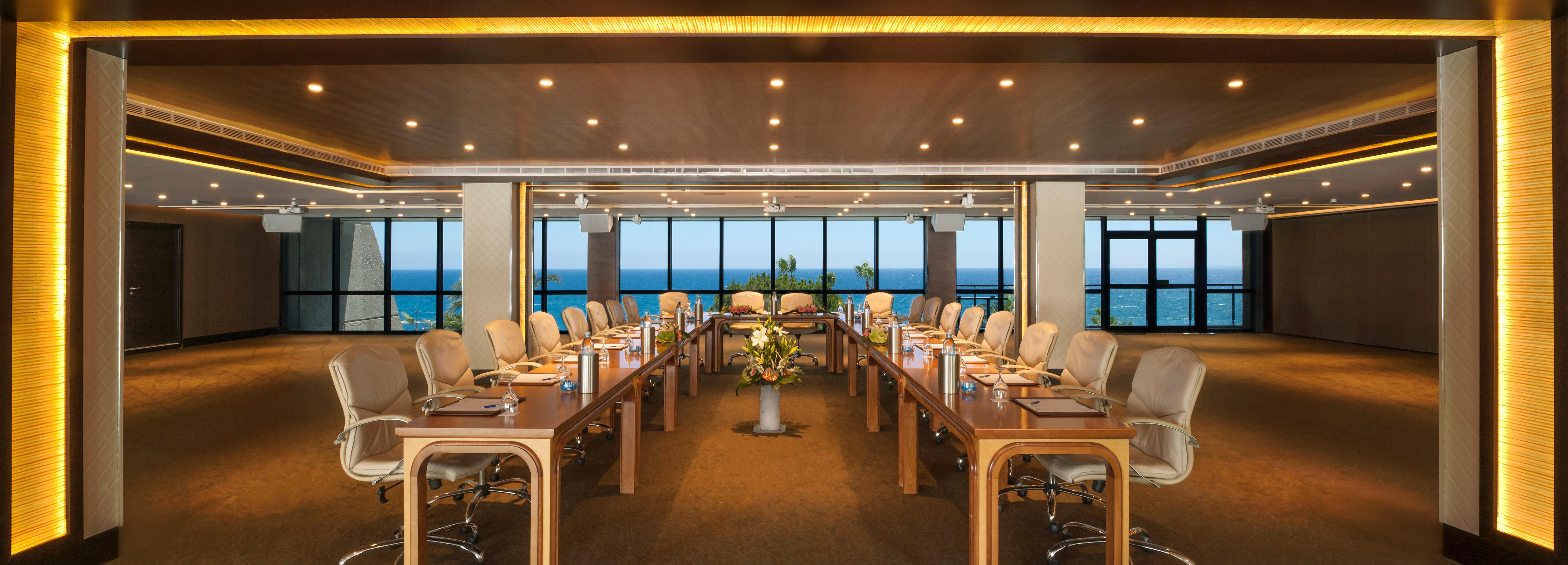 아마투스 비치 호텔 리마솔 레메소스 외부 사진 Meeting room
